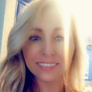 Meet your Posher, Vickie